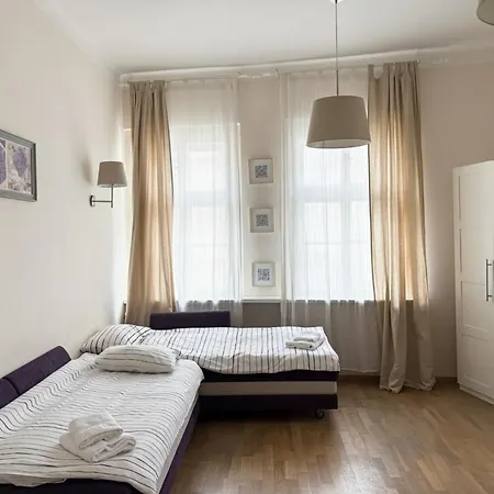Petrska Cozy 2 Bedroom Near Old Town *